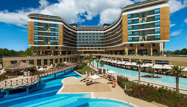 Griebkite šeimą ir keliaukite į Turkiją: poilsis 5★ viešbutyje Aska Lara Resort & Spa