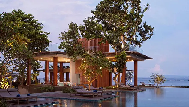 Stilingos atostogos Balyje: ilsėkitės 5★ viešbutyje Maya Sanur Resort & Spa Hotel