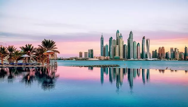 Smagios ir įsimintinos atostogos Dubajuje: ilsėkitės 5★ viešbutyje Dukes The Palm, a Royal Hideaway Hotel su pasirinktu maitinimu