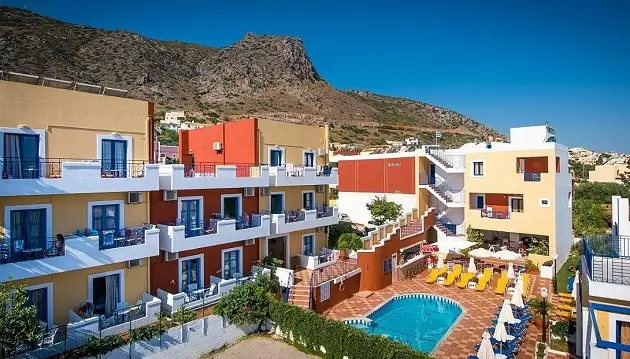 Šimtaprocentinis atsipalaidavimas Kretoje: atostogaukite viešbutyje Astra Village Apartments & Suites su pasirinktu maitinimu