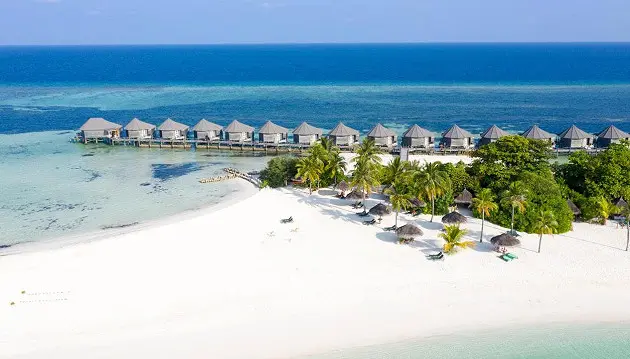 Maldyvai: svajonių atostogos 4★ viešbutyje Kuredu Island Resort