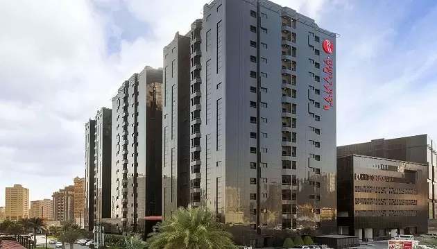 Poilsinė kelionė į Jungtinius Arabų Emyratus: kviečiame ilsėtis 4★ viešbutyje Ramada Hotel & Suites by Wyndham Ajman
