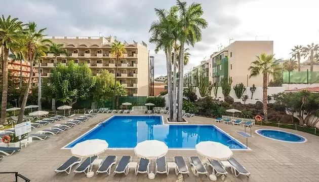 Tenerifės grožis ir saulė: keliaukite ilsėtis į 4★ viešbutį Be Live Adults Only Tenerife